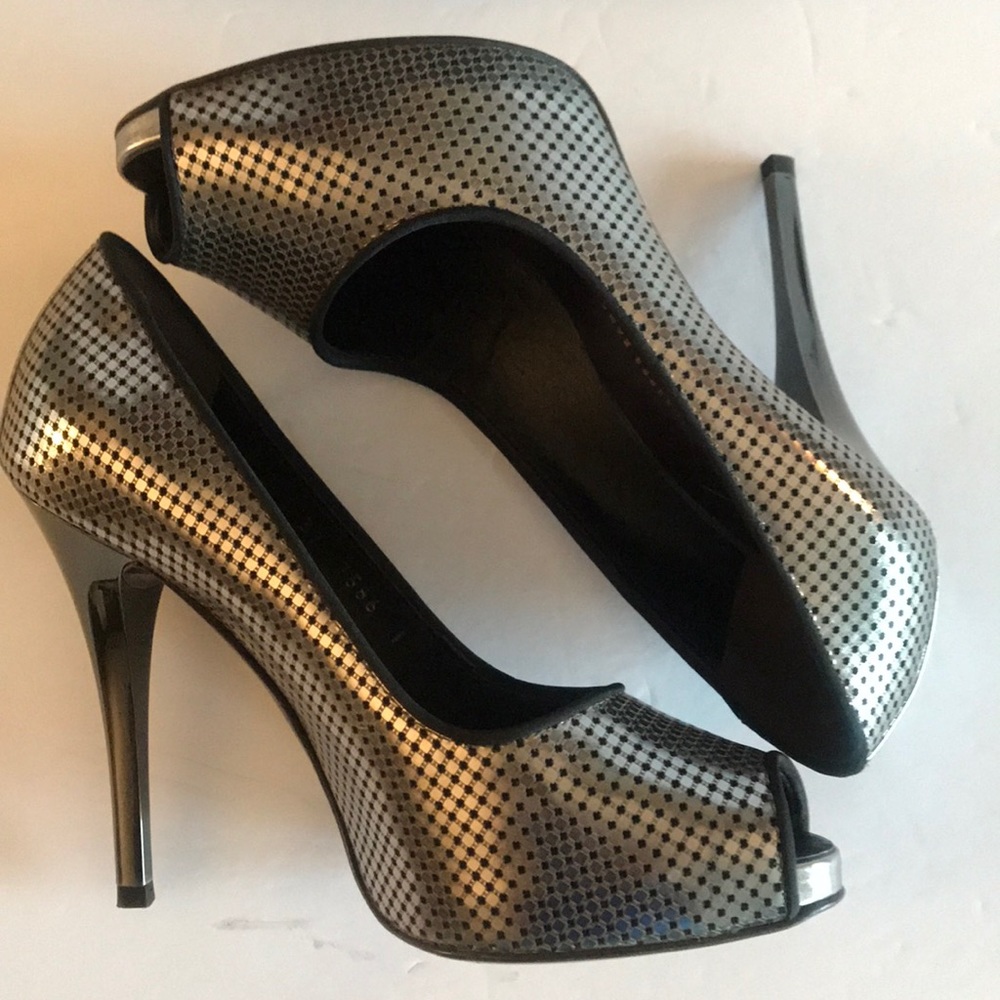 💝Rare💝Giuseppe zanotti design size 7 silver
